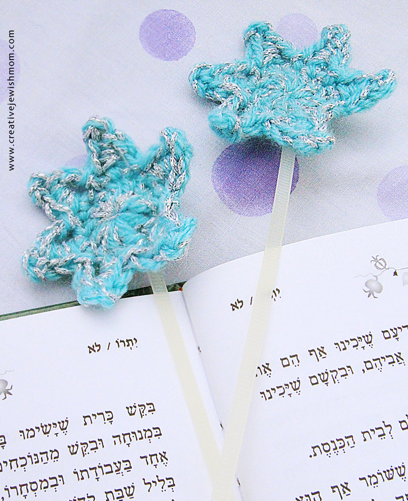 Small Crocheted Star Bookmarks With Zip Ties – The Perfect Tiny Gift!