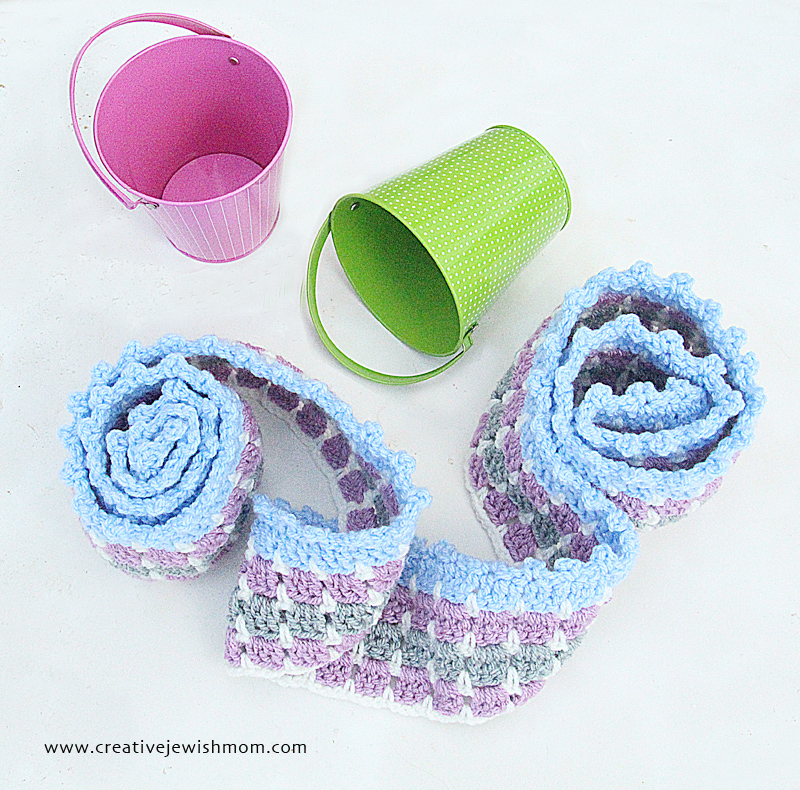 Crocheted Double Crochet Mosaic Scarf Is Quick And Cute!