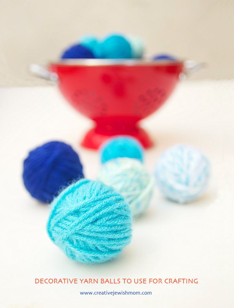 Make Mini Decorative Yarn Balls To Use Instead Of Pom Poms!