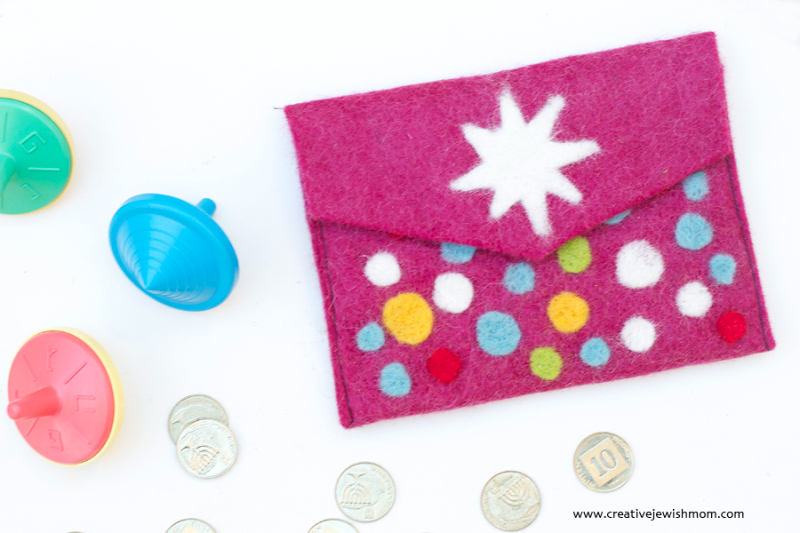 DIY Hanukkah Felt Coin Purses
