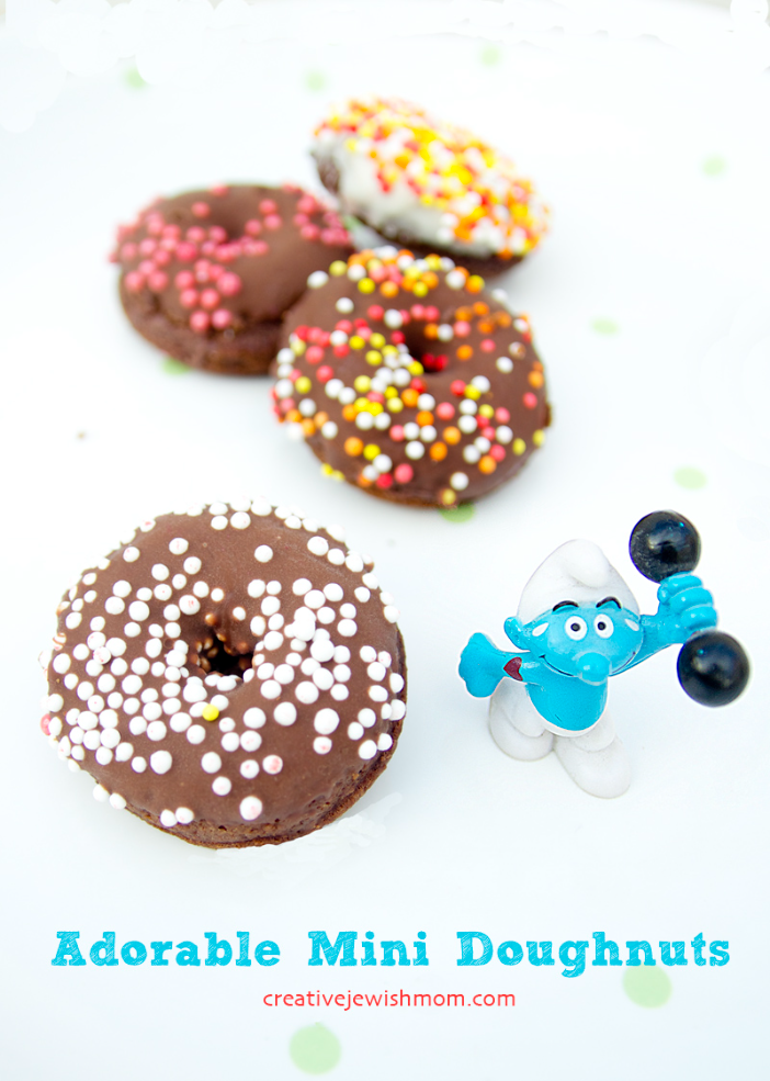 Mini Doughnuts Using A Combo Mini Doughnuts Machine!