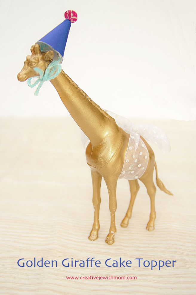 Golden Giraffe Cake Topper Is Simple And Looks Amazing!