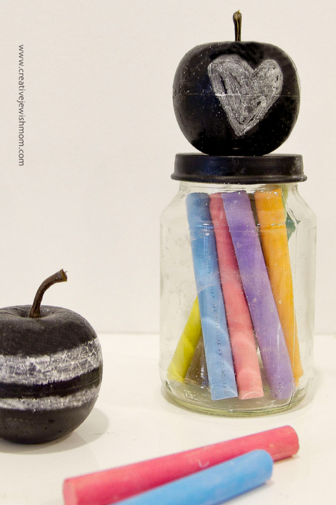 Chalkboard DIY Apples