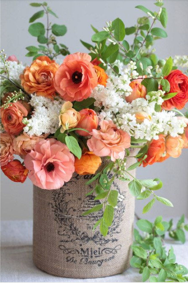 Decorating With Cut Flowers (Now That Your Home Is Sparkling Clean!)