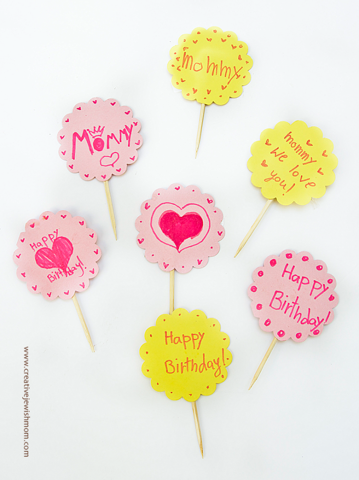 A Daughter’s Sweet Birthday Decorations For Mom!