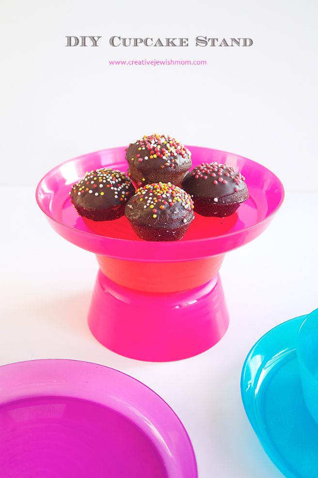 DIY Super Simple Cupcake Stand