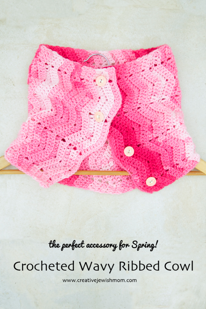 Crocheted Wavy Ribbed Cowl Pattern