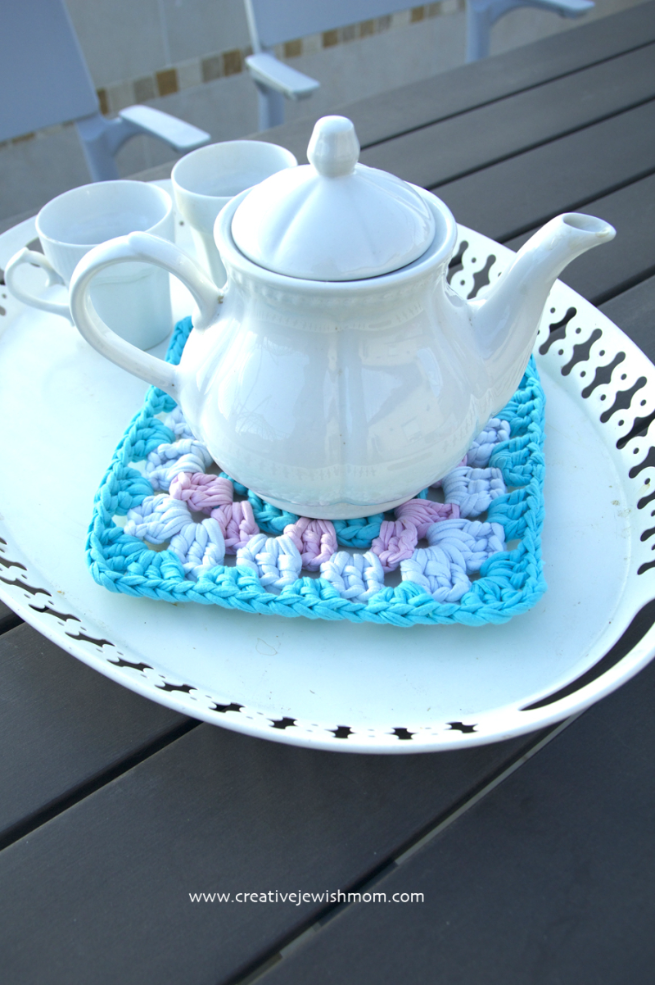 Granny Square Trivet With T-Shirt Yarn