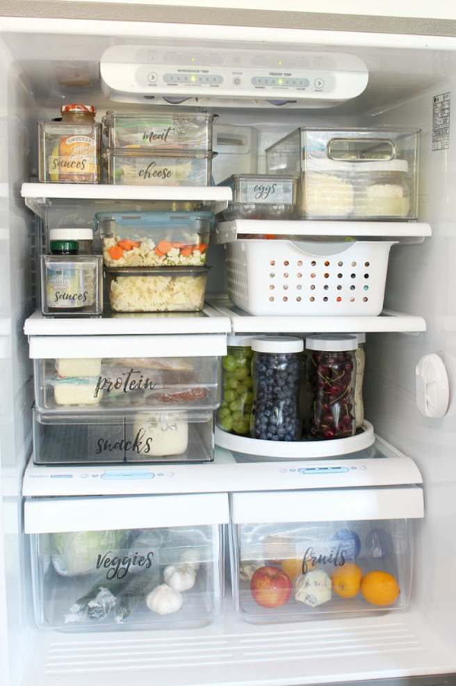 Fridge-Organization-with-labeled-bins