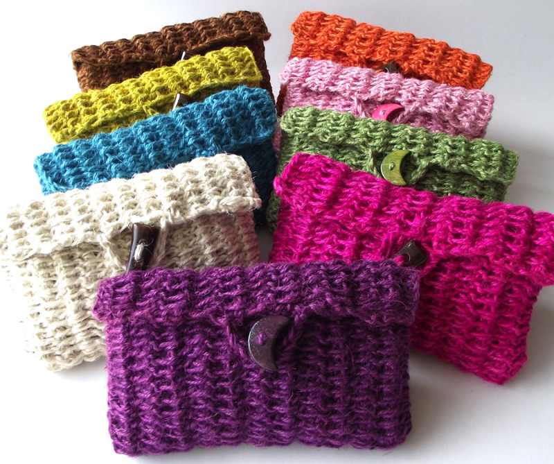 Super-simple-double-crochet-clutch-bag
