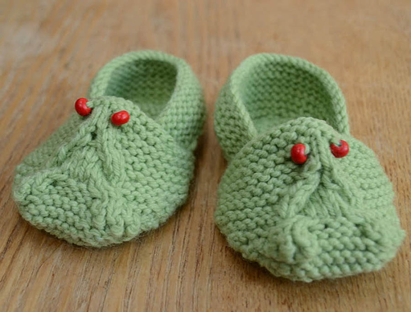 Knit-booties-baby