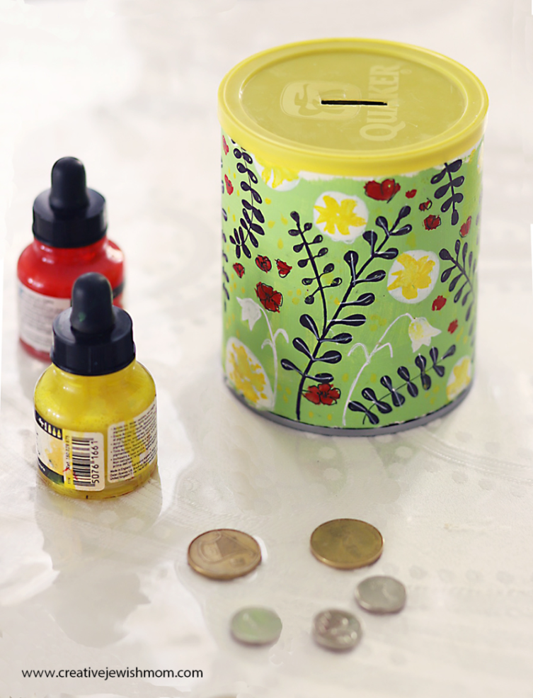 Oatmeal Can Tzedaka Box Craft