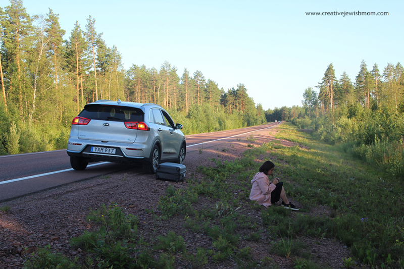 Simple Tips to Avoid a Car Accident During a Breakdown