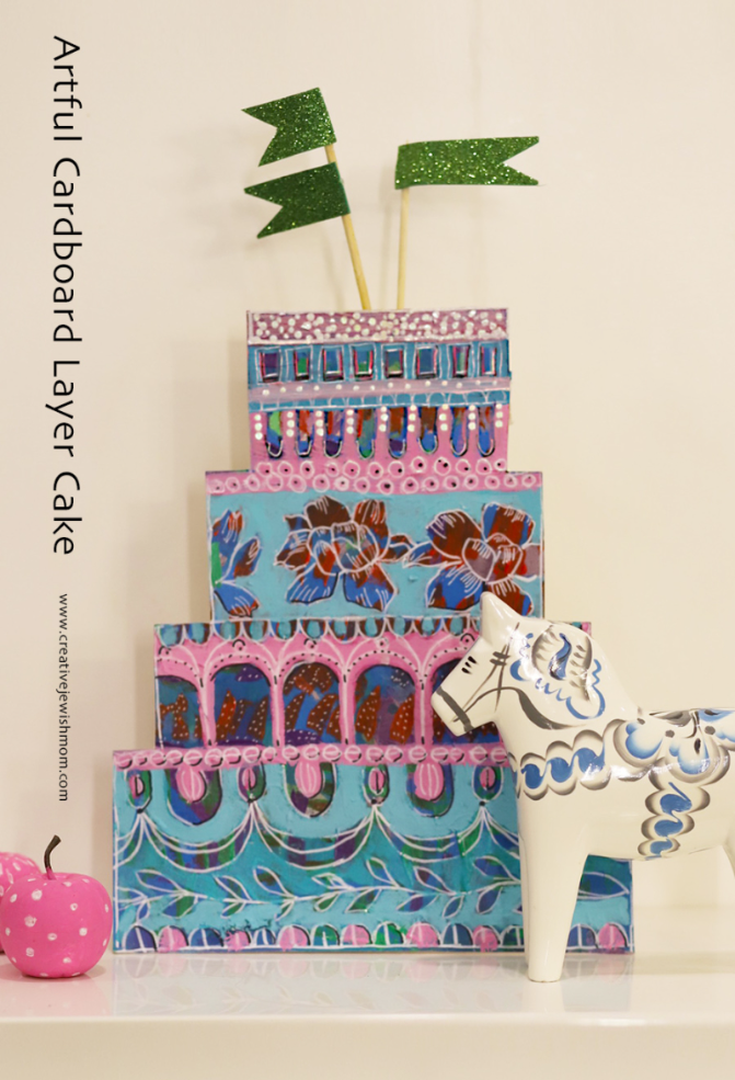 Stand-Up Cardboard Cake For Every Occasion