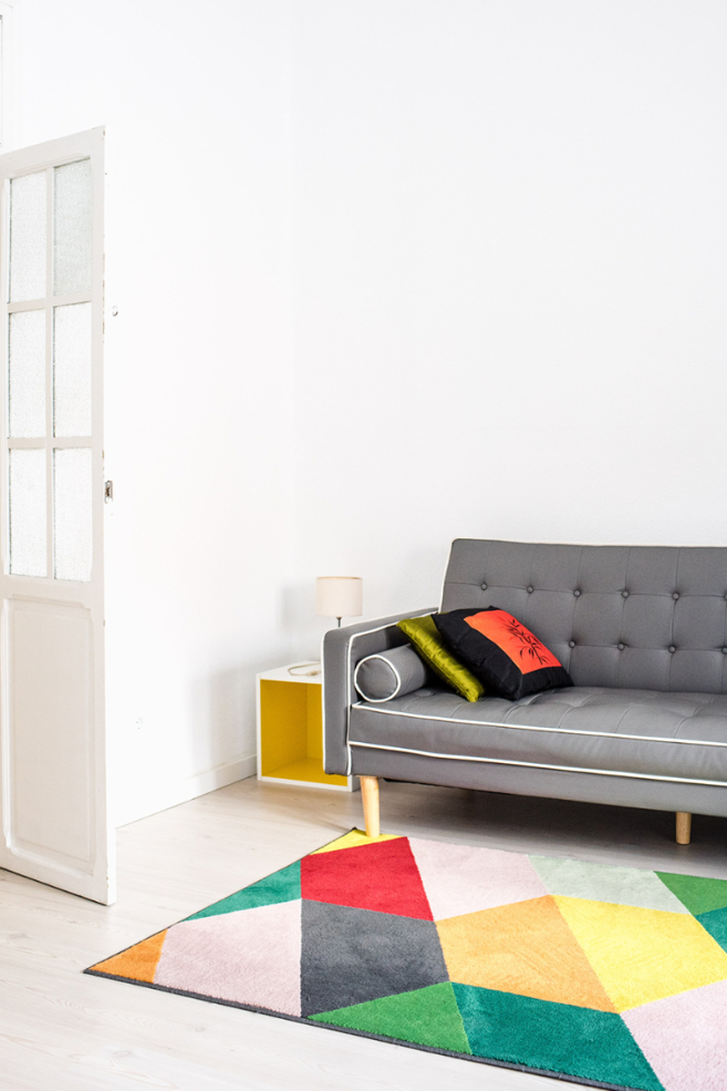 Best Way To Maintain and Clean a Rug at Home