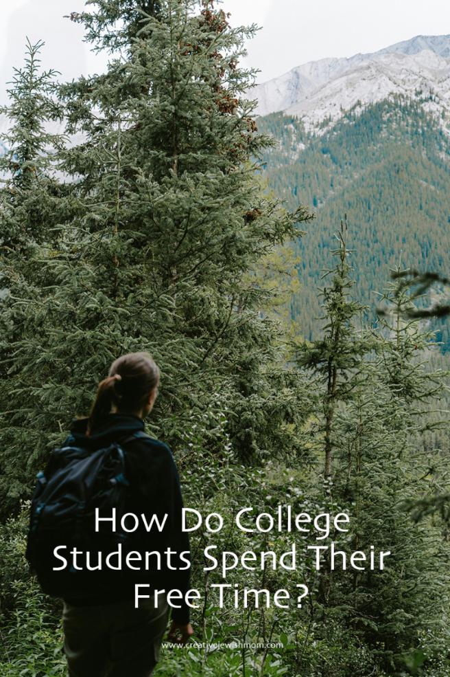 What Do Today’s College Students Do in Their Free Time?