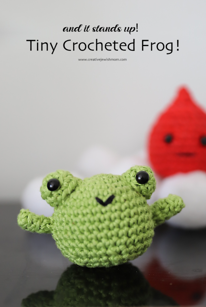 Passover Crochet: A Tiny Crocheted Frog For The Seder!